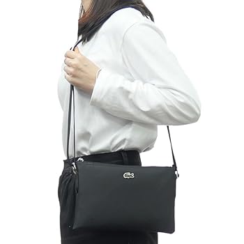 【未使用級 現行品】ラコステ ショルダーバッグ クロスボディ 黒 サコッシュ 未使用級 現行品】ラコステ ショルダーバッグ クロスボディ 黒
